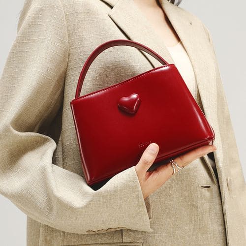 Bolsa de Ombro com Coração Amour