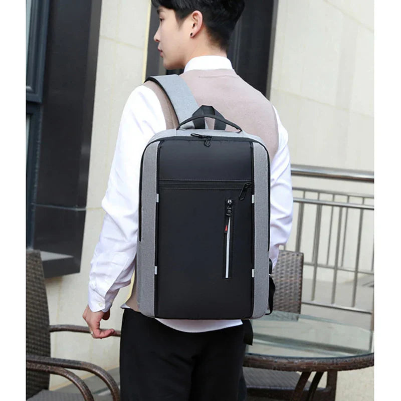 Mochila Executiva Impermeável com Porta USB