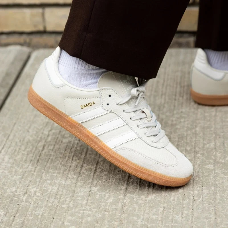 Tênis Adidas Samba OG Feminino "Aluminium" Bege - IE7013