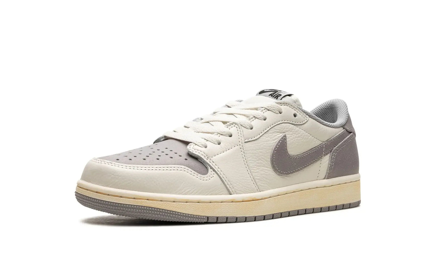 Tênis Air Jordan 1 Low "Atmosphere Grey" Cinza - CZ0790-101