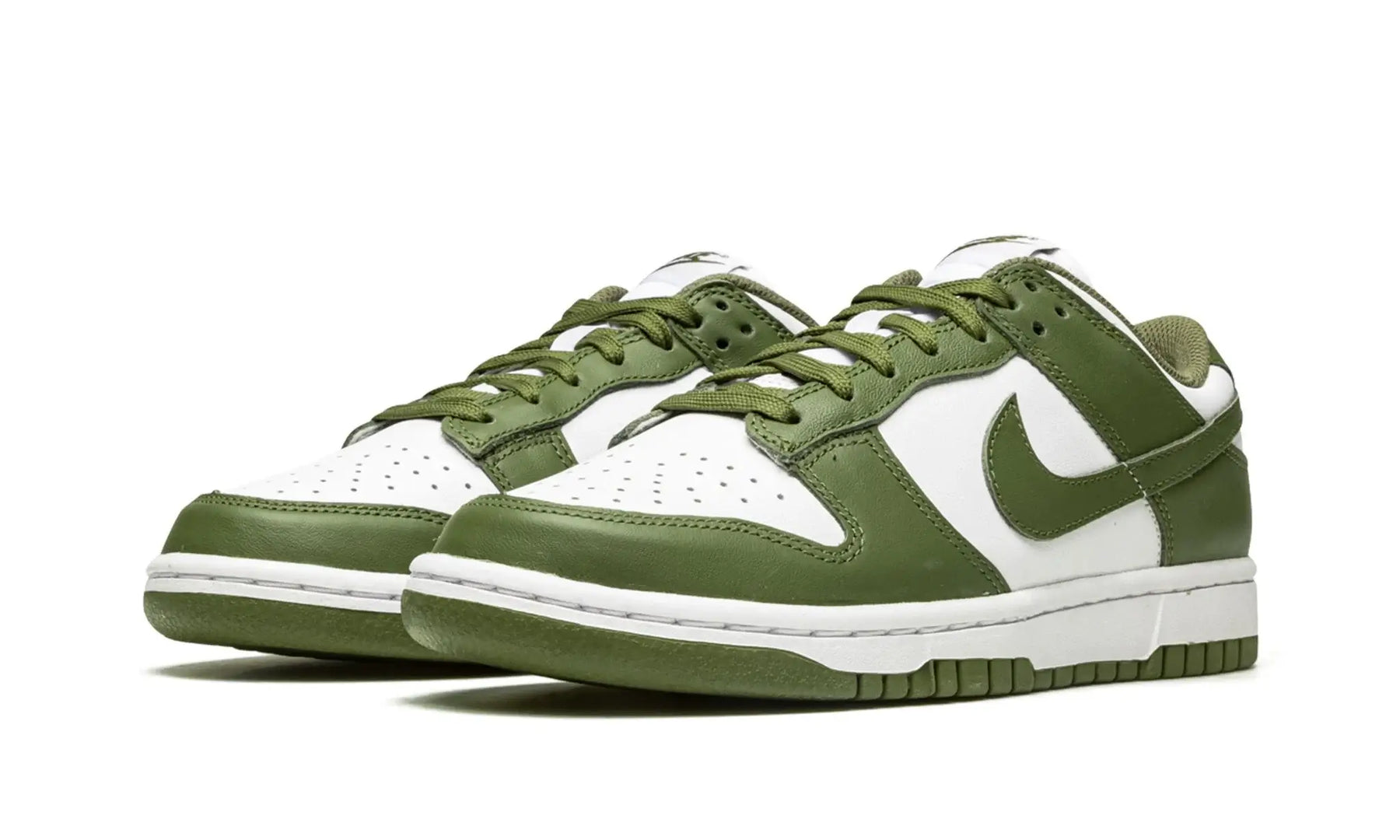 Tênis Nike Dunk Low Feminino "Medium Olive" Verde - DD1503-120