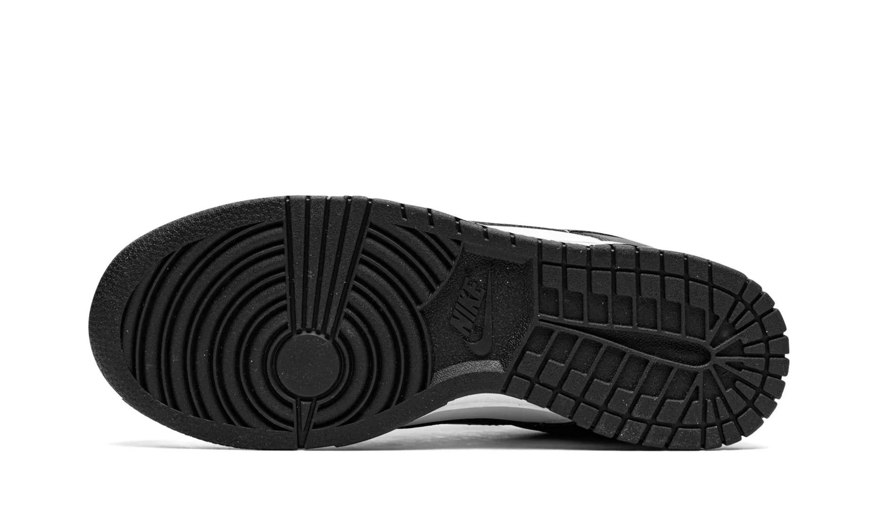 Tênis Nike Dunk Low Next Nature Feminino "Black and White" Preto e Branco - DD1873-102