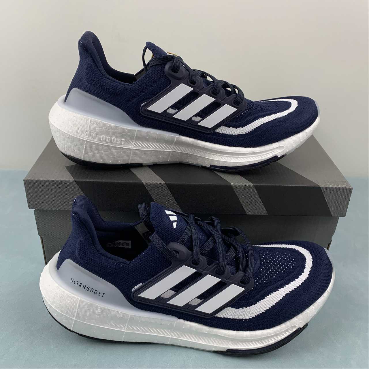Tênis Adidas UltraBoost Light 23 'Dark Blue Cream' - HP9203