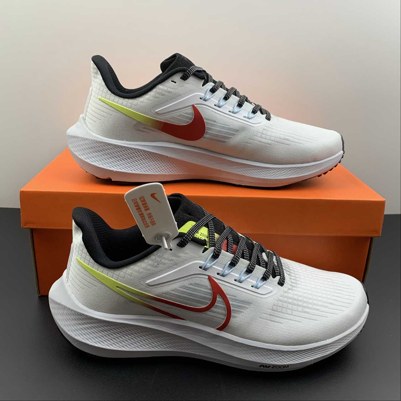 Nike Air Zoom Pegasus 39 - Branco/Vermelho