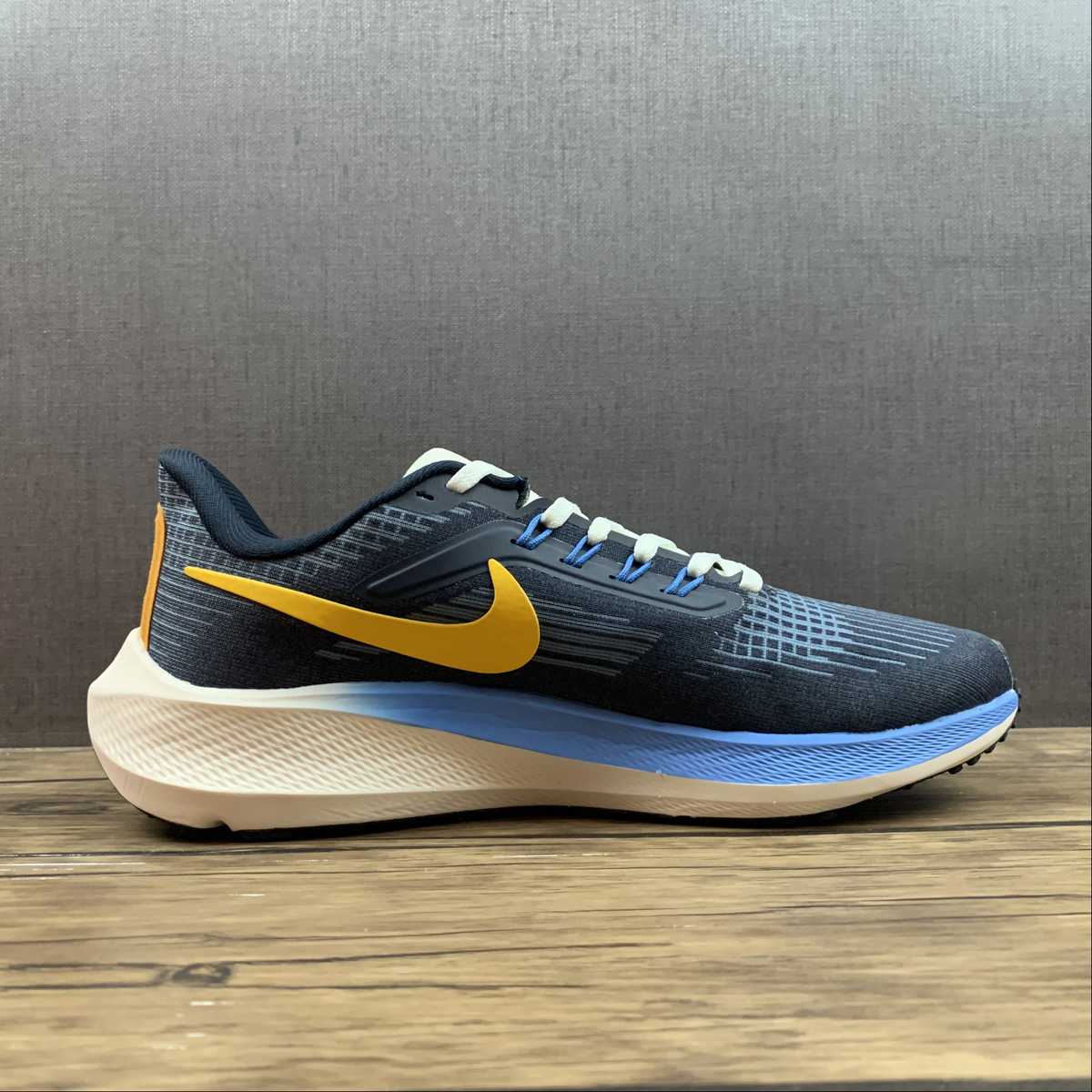 Nike Air Zoom Pegasus 39 - Cinza/Azul/Amarelo