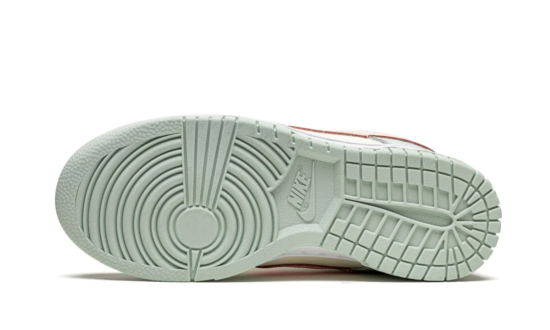 Tênis Nike Dunk Low Feminino "Barely Green" Verde - DD1503-104