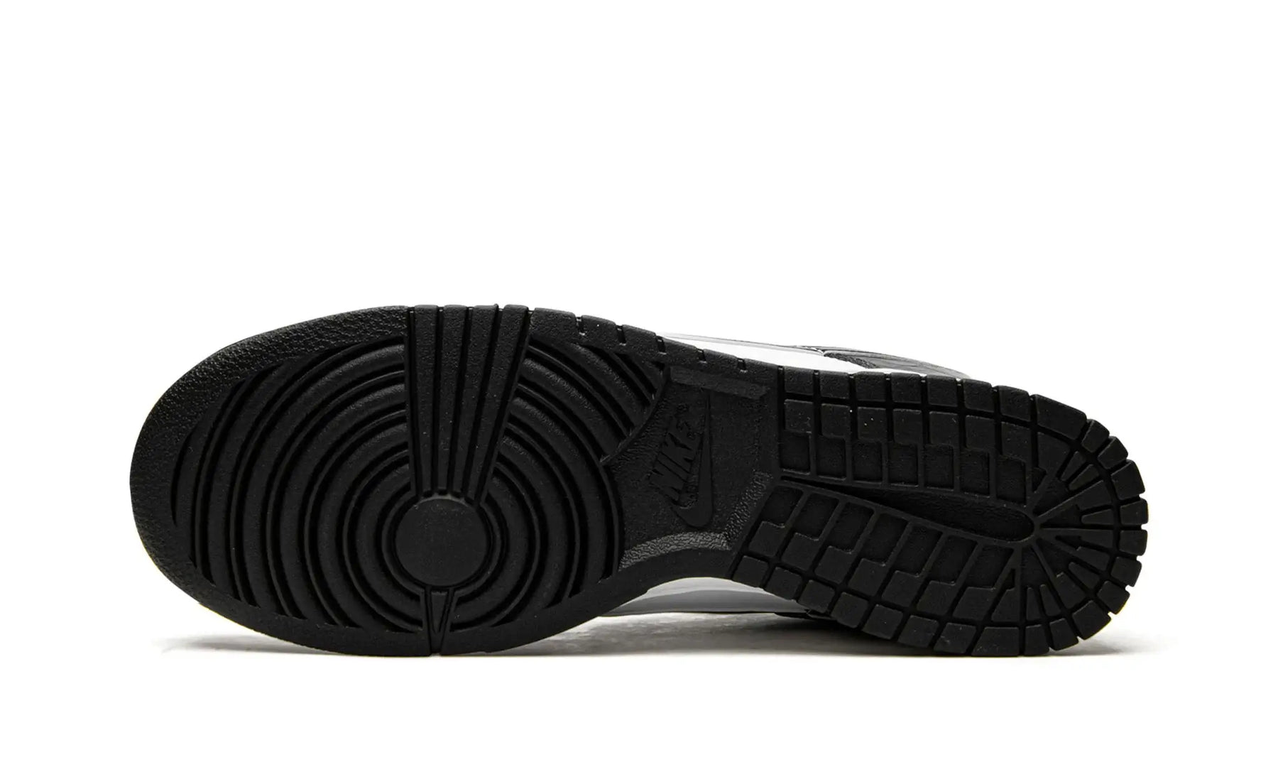 Tênis Nike Dunk Low Black "World Champ" Preto / Branco - DR9511-100