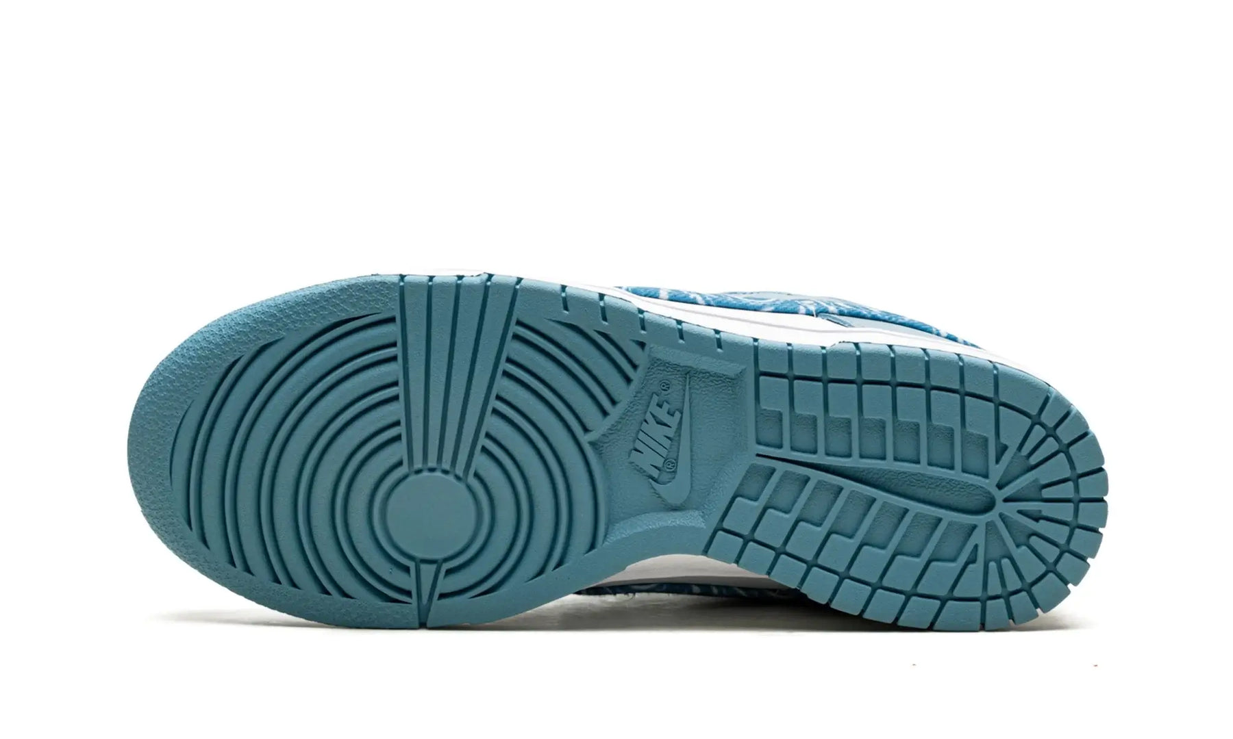 Tênis Nike Dunk Low Feminino "Blue Paisley" Azul / Branco - DH4401-101