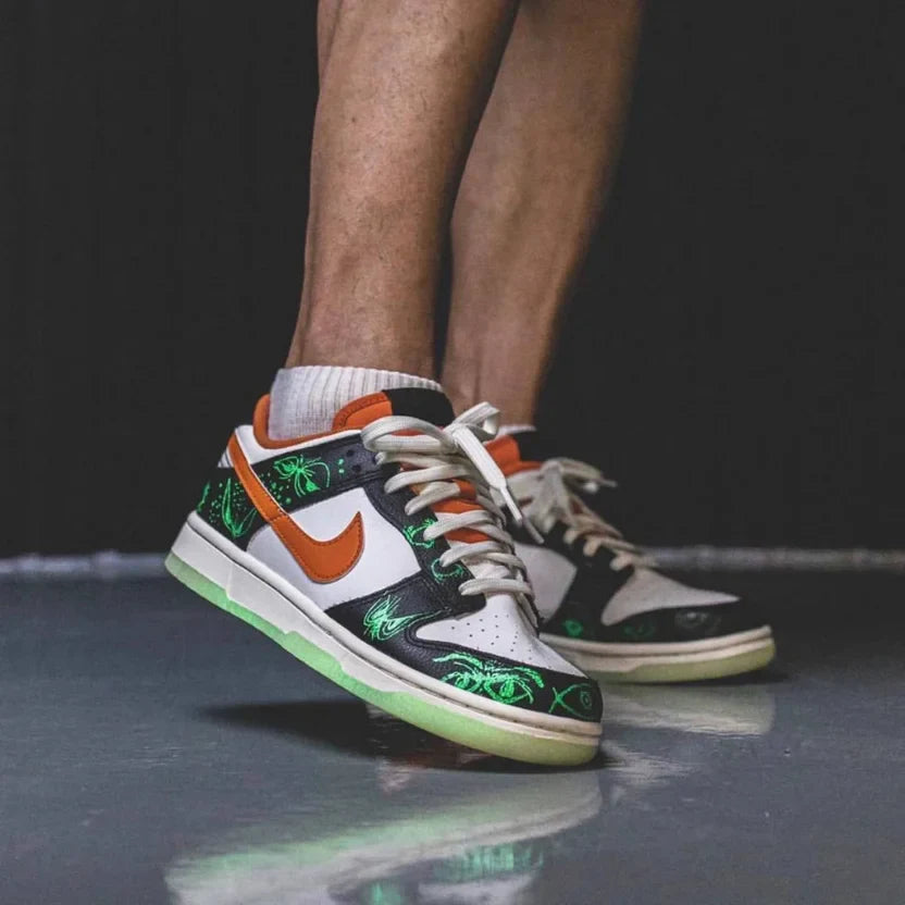 Tênis Nike Dunk Low Feminino "Halloween Fluorescent" - DO3806-100