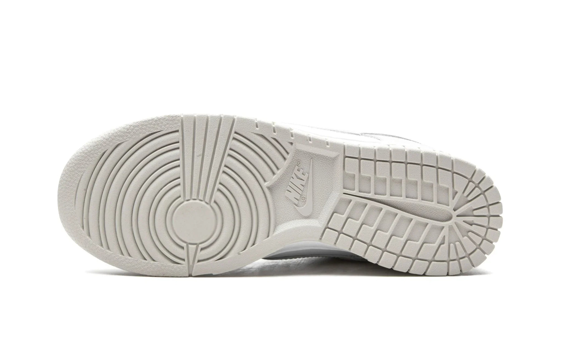 Tênis Nike Dunk Low Feminino "Photon Dust" Cinza - DD1503-103