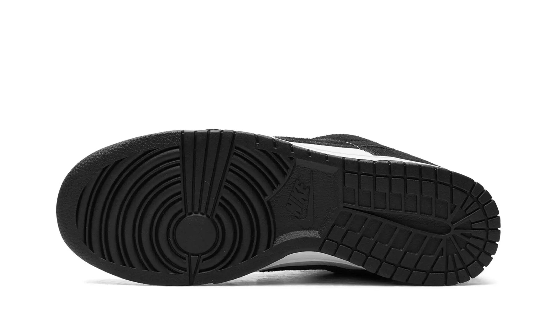 Tênis Nike Dunk Low "Suede Panda" Preto / Branco - FQ8249-100