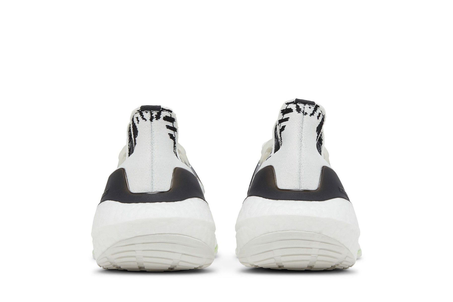 Tênis Adidas UltraBoost 22 'Non Dyed Zebra' - GX5573