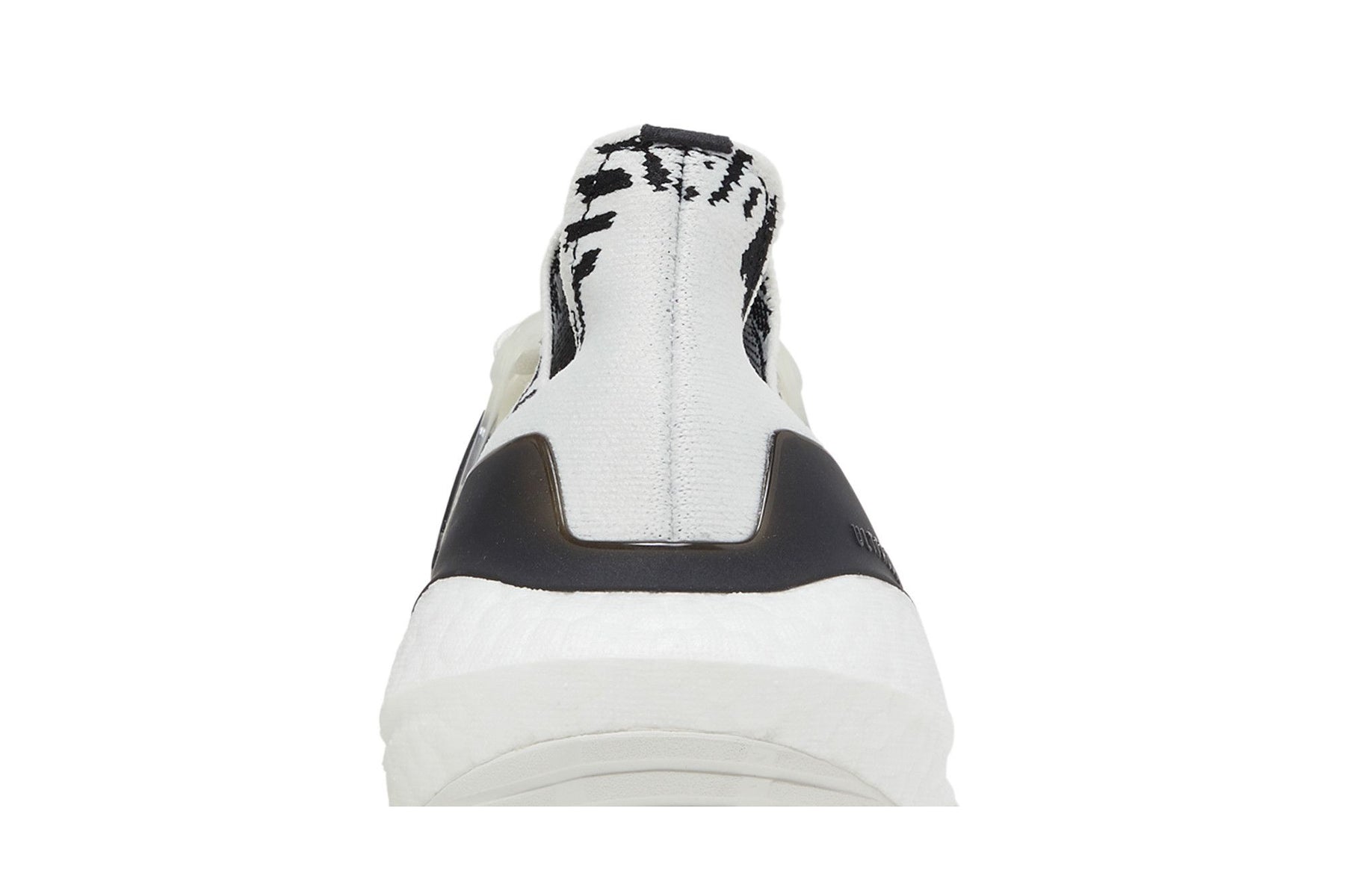 Tênis Adidas UltraBoost 22 'Non Dyed Zebra' - GX5573