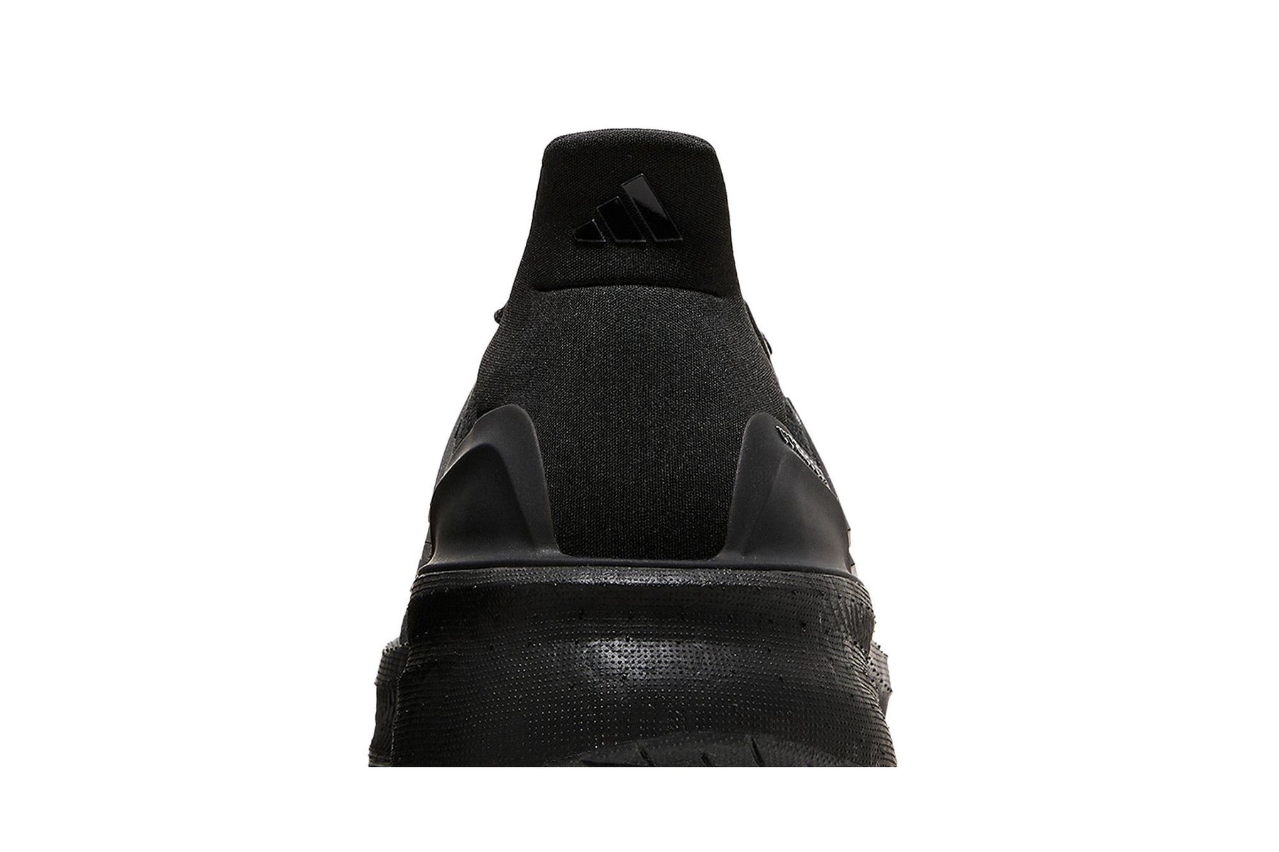Tênis Adidas UltraBoost 5 'Triple Black' - ID8812
