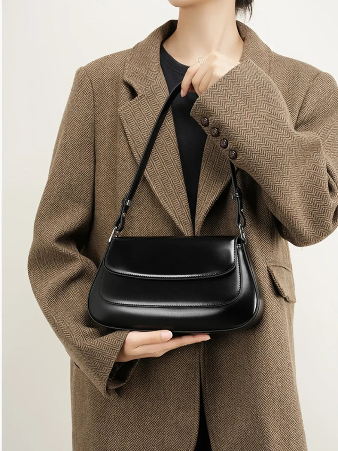 Bolsa Feminina Baguete Tiracolo em Couro PU com Alça Ajustável - Eléa
