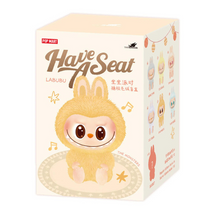 Boneco Pop Mart Labubu The Monsters "Have A Seat Vinyl" Blind Box *SORTIDO* unidade