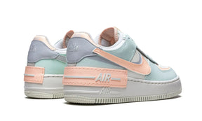 Tênis Air Force 1 Shadow Feminino "Barely Green" Verde / Salmão - CU8591-104