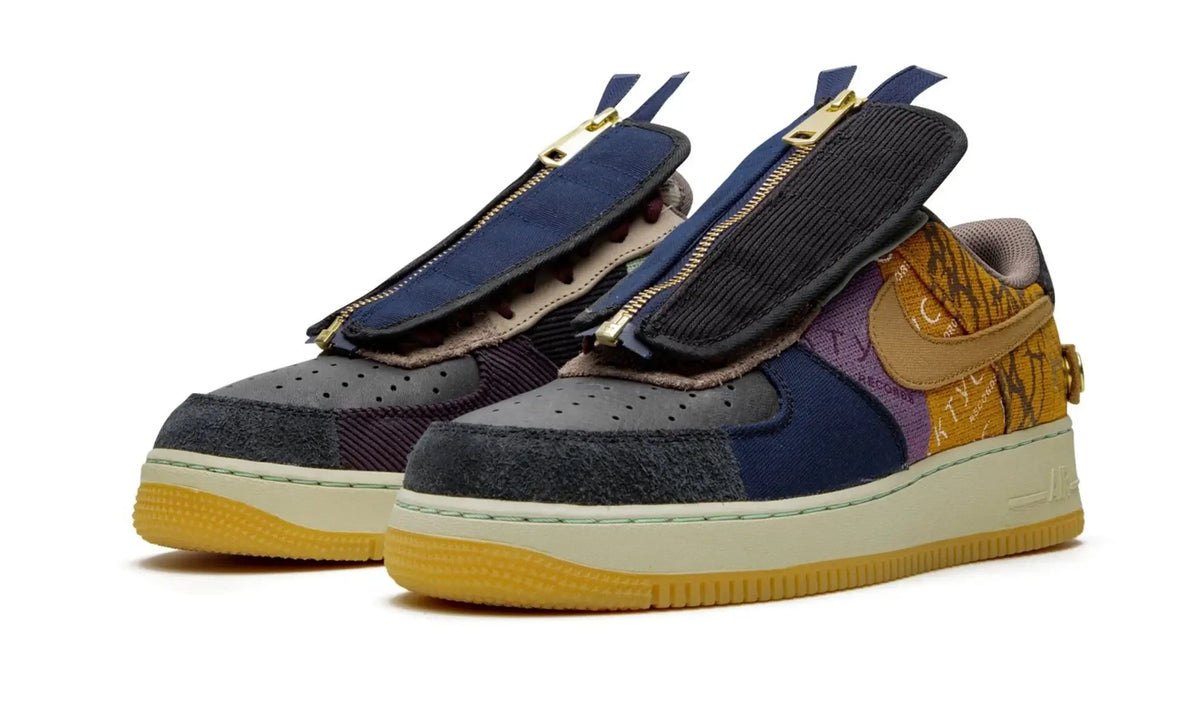 Tênis Air Force 1 x Travis Scott "Cactus Jack" - CN2405-900