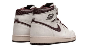 Tênis Air Jordan 1 High x "A Ma Maniere" Branco / Marrom - DO7097-100