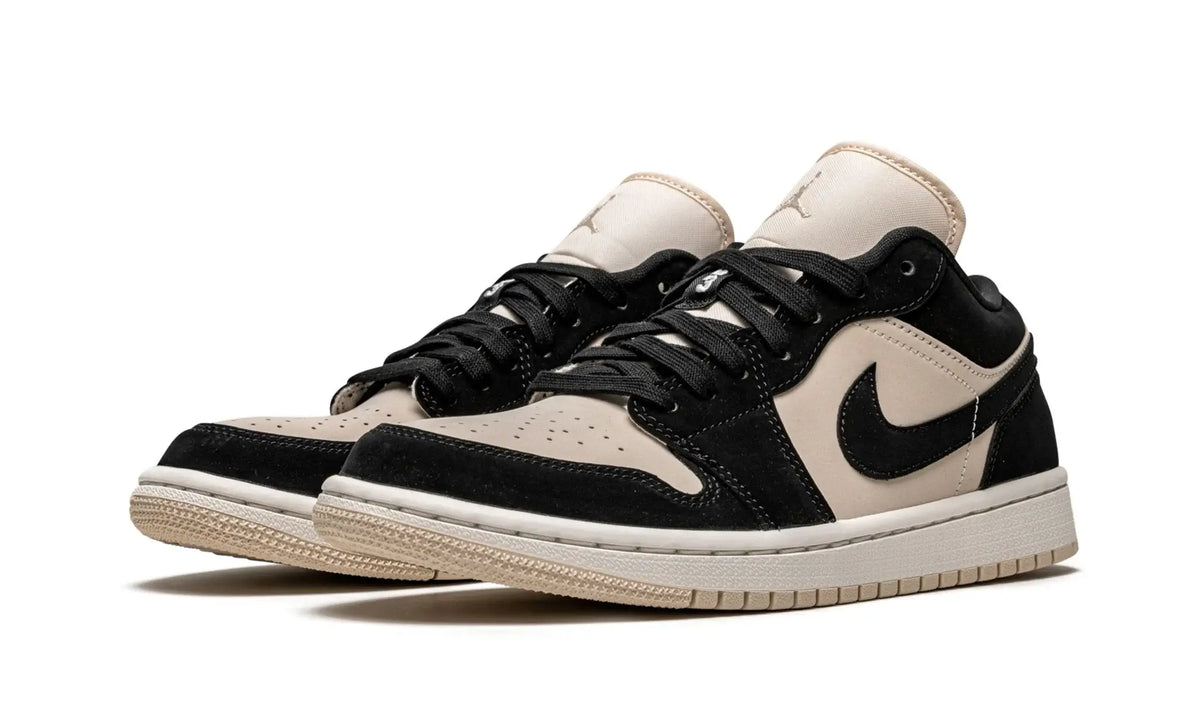 Tênis Air jordan 1 Low Feminino "Guava Ice" Bege / Preto - DC0774-003