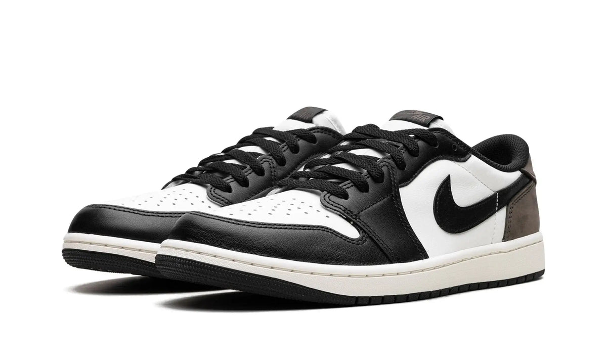 Tênis Air Jordan 1 Low "Mocha"  Marrom - CZ0790-102