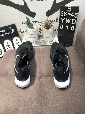 Nike Air Zoom X Vaporfly 3 - Preto/Branco