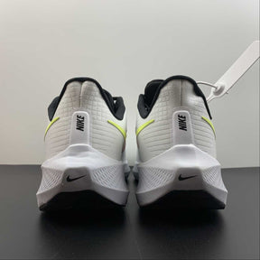 Nike Air Zoom Pegasus 39 - Branco/Vermelho