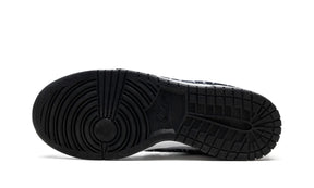 Tênis Nike Dunk Low Feminino "Black Paisley" Preto / Branco - DH4401-100