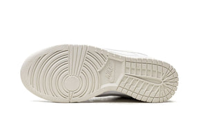 Tênis Nike Dunk Low Feminino "Yellow Heart" Branco - FD0803-100