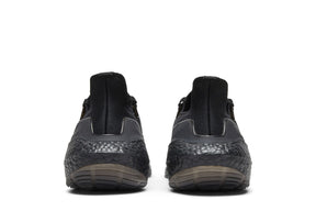 Tênis Adidas UltraBoost 22 'Triple Black' - GZ0127