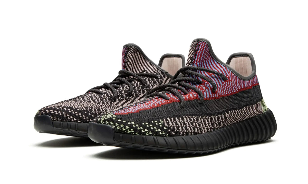 Tênis Adidas Yeezy Boost 350 v2 'Yecheil Non-Reflective' - FW5190